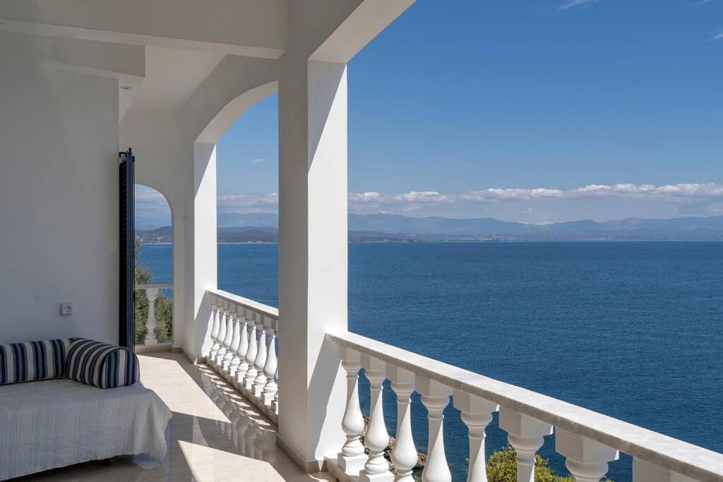 Laconian Collection Villa Big Blue Mavrovouni  Bagian luar foto